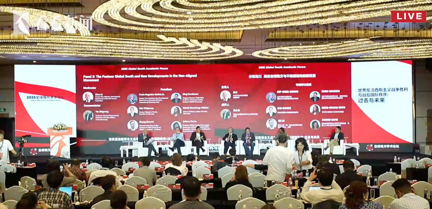 3-Live Broadcast Photo.png