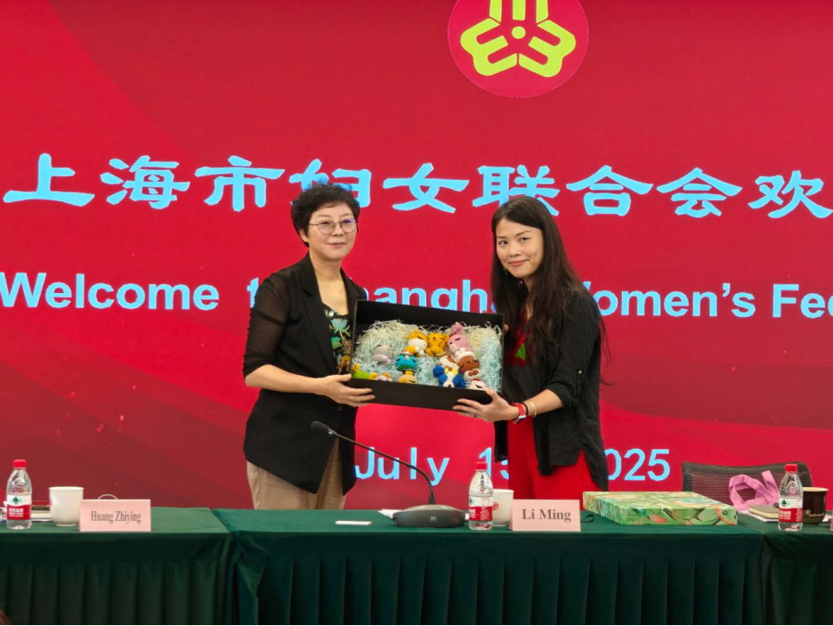 Group Photo and Souvenir Exchange