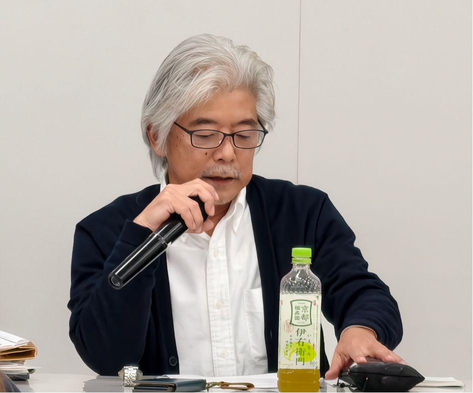 Hiroshi Taniyama at the meeting venue.